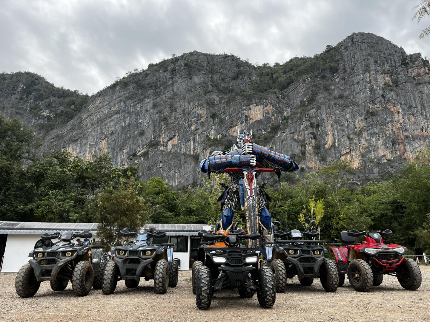 เครดิตรูปภาพ : ผาม่านอเวนเจอร์ทัวร์atv&buggy